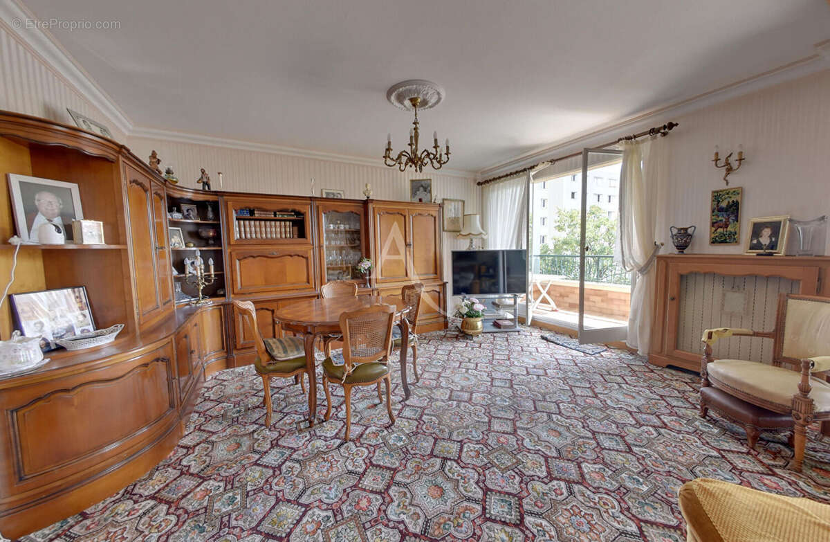 Appartement à NOGENT-SUR-MARNE