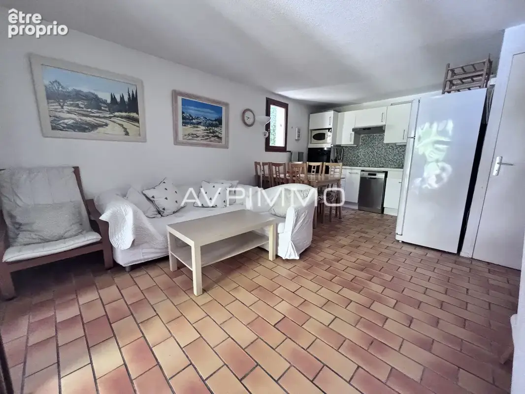 Exclusivité - Mini-villa T3 avec jardin de 110 m2, piscine et parking privatif Le Beausset - photo 3