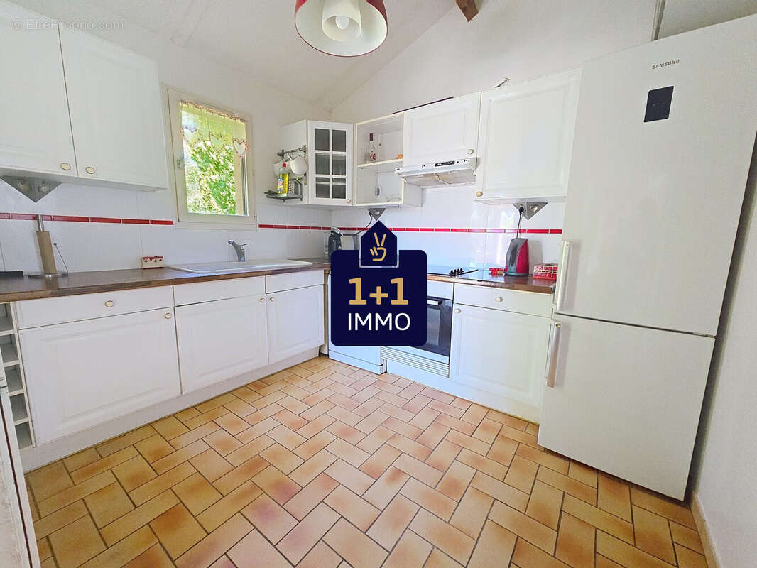 Maison à TOURRETTES