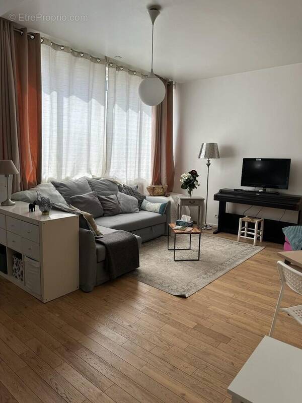 Appartement à PARIS-19E