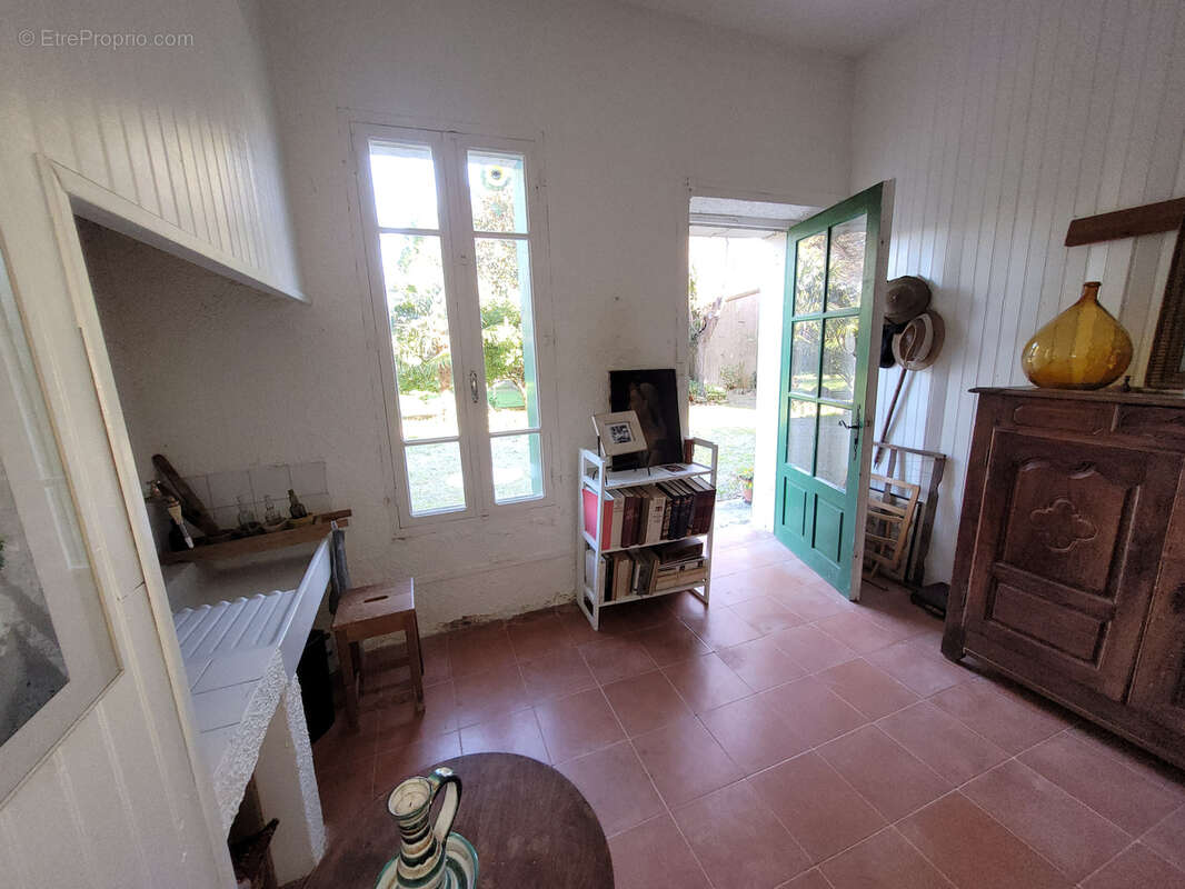 Maison à OUVEILLAN