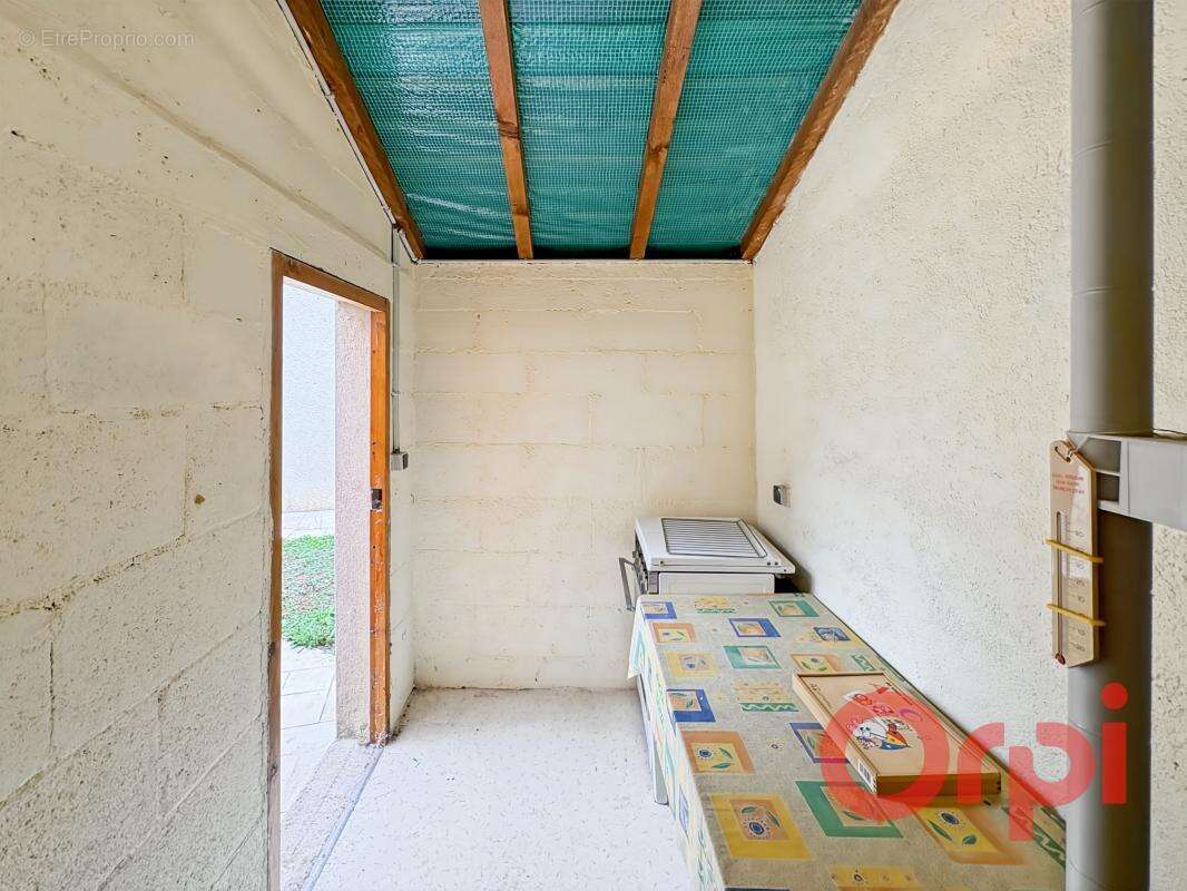 Maison à DUN-SUR-AURON