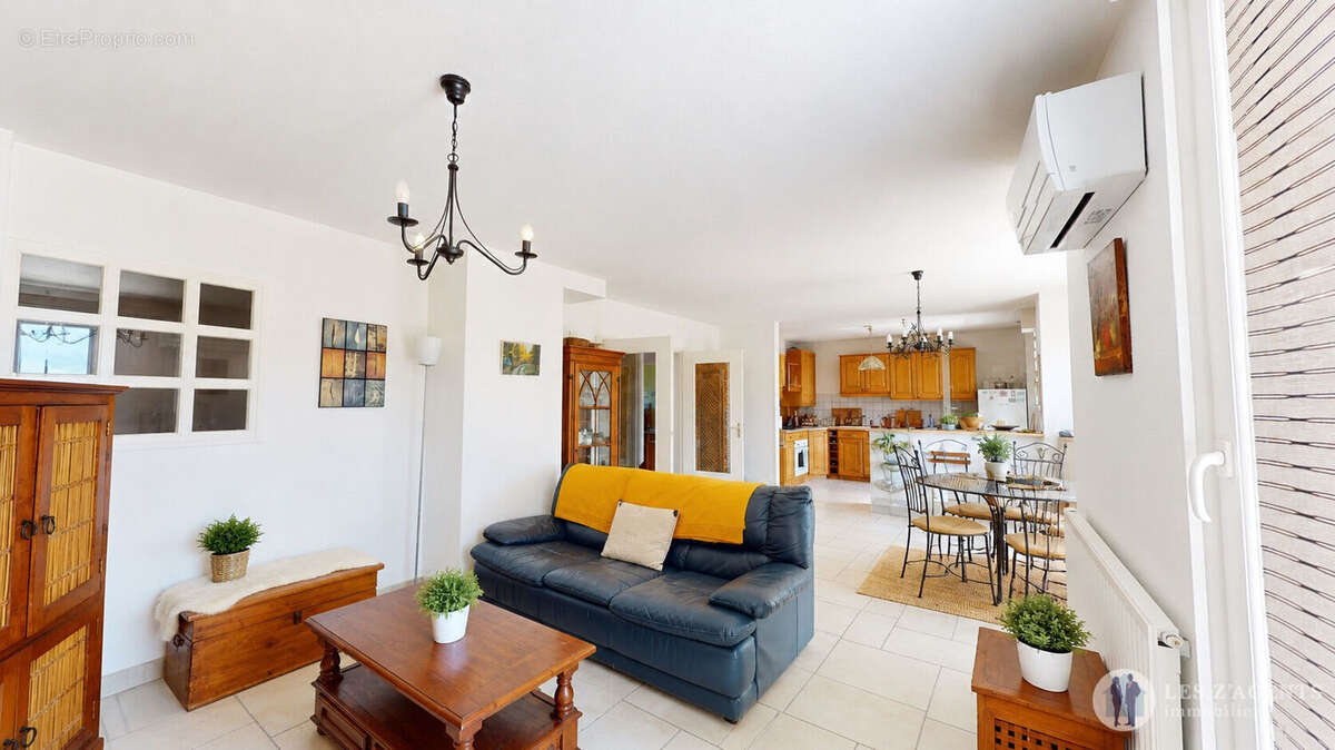 Appartement à SAINT-MARTIN-D'HERES