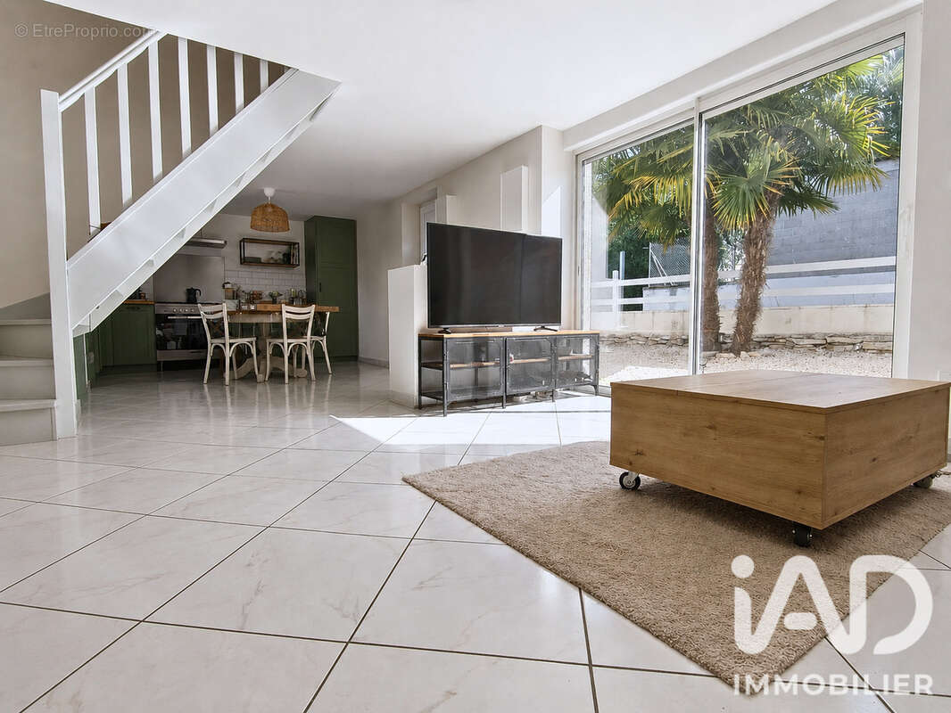 Maison 90 m² à Vallenay  - photo 2