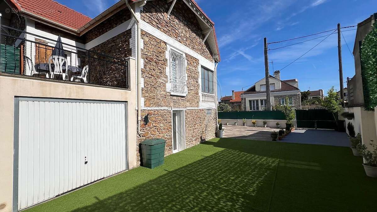Maison à VILLENEUVE-SAINT-GEORGES