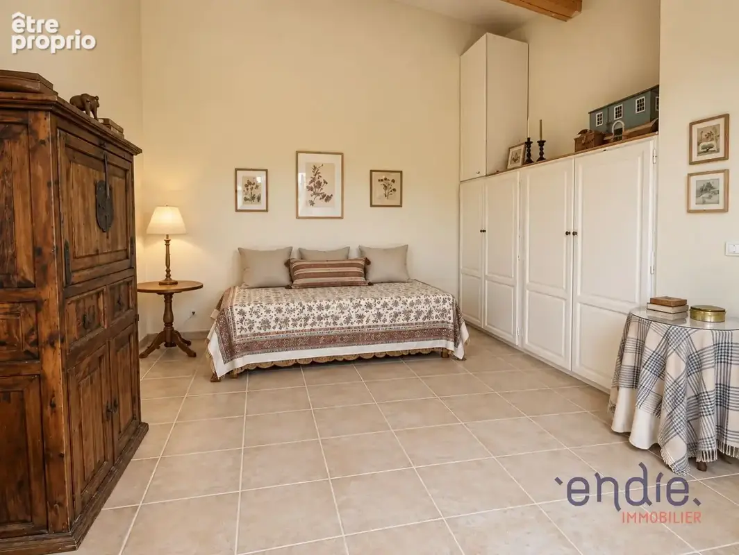 Flayosc - Propriété de charme, 5 chambres, piscine, dépendances - Vue panoramique. - photo 22