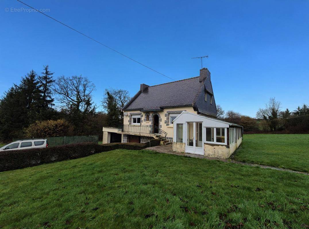 Maison à LA HARMOYE