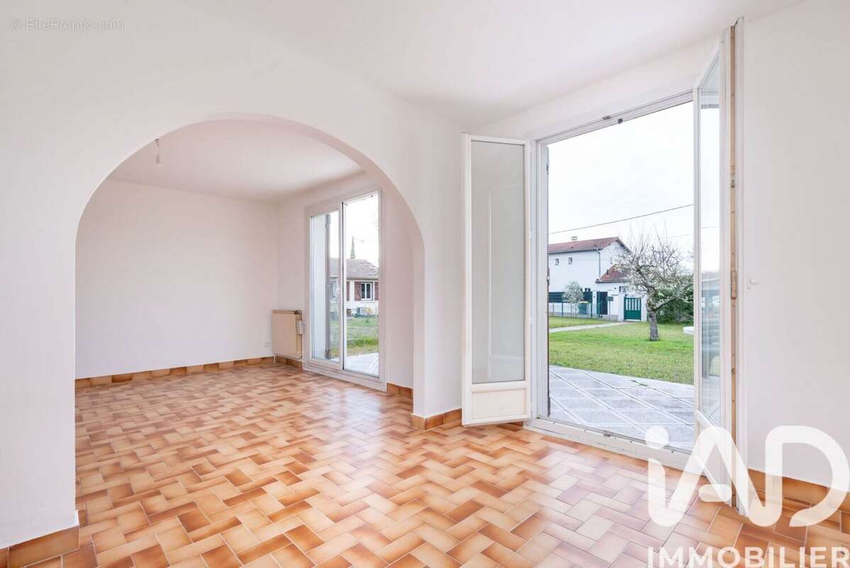 Photo 2 - Maison à MONTAGNY