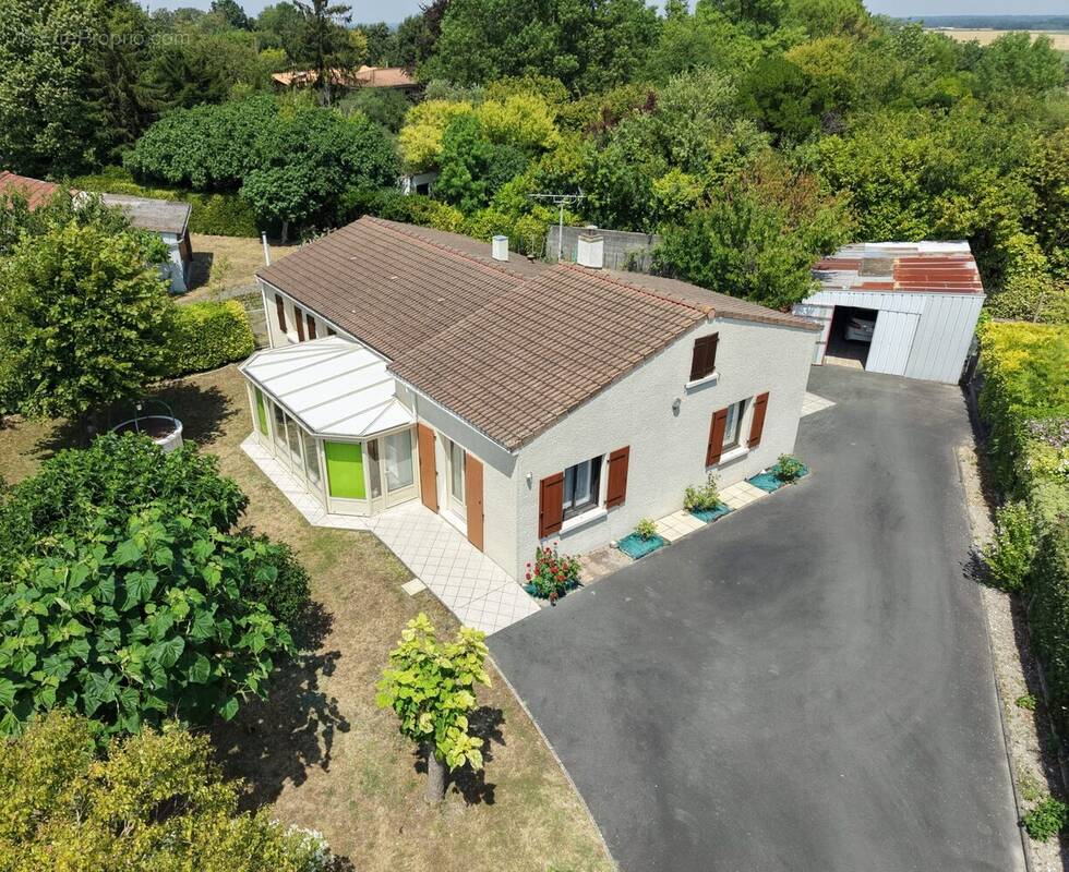 Maison à SEMUSSAC
