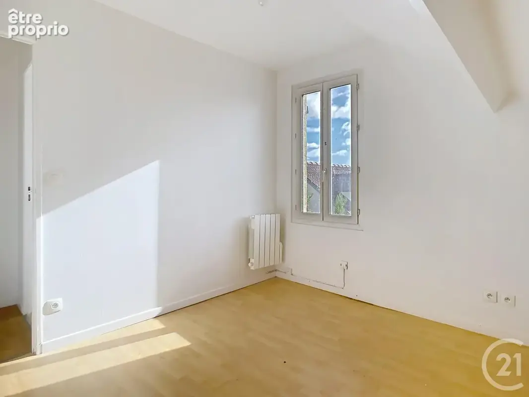 Maison 103 m² à Neuf-Marche  - photo 10