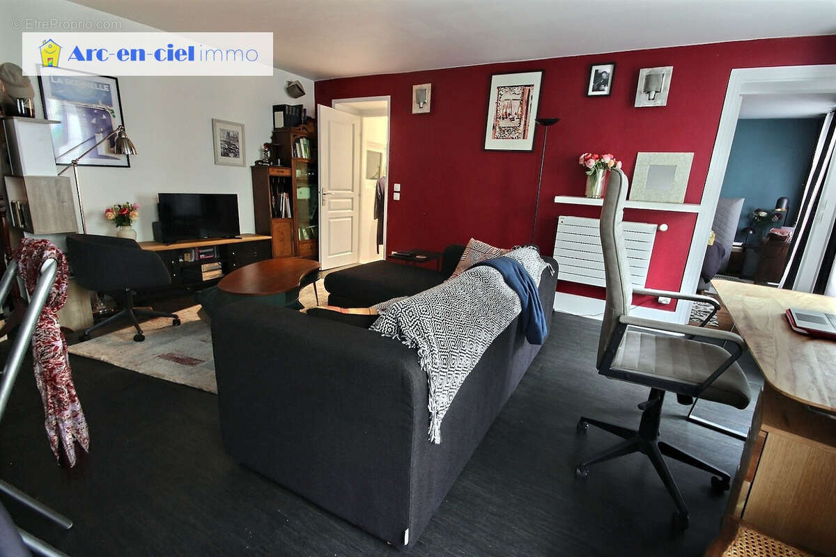 Appartement à PARIS-11E