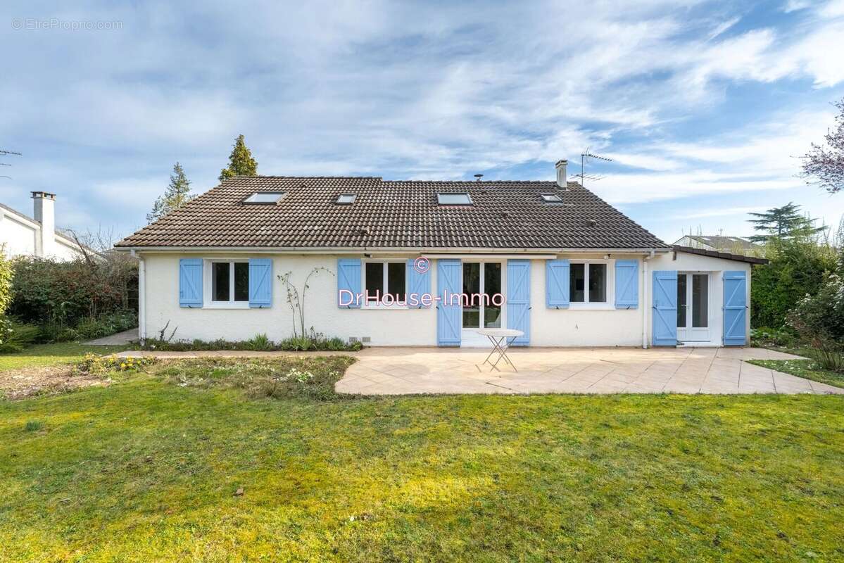 Maison à MAREIL-SUR-MAULDRE