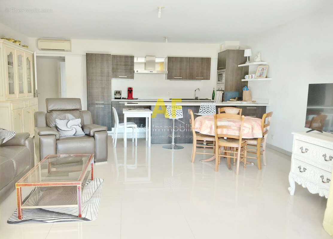 Appartement à SAINT-RAPHAEL