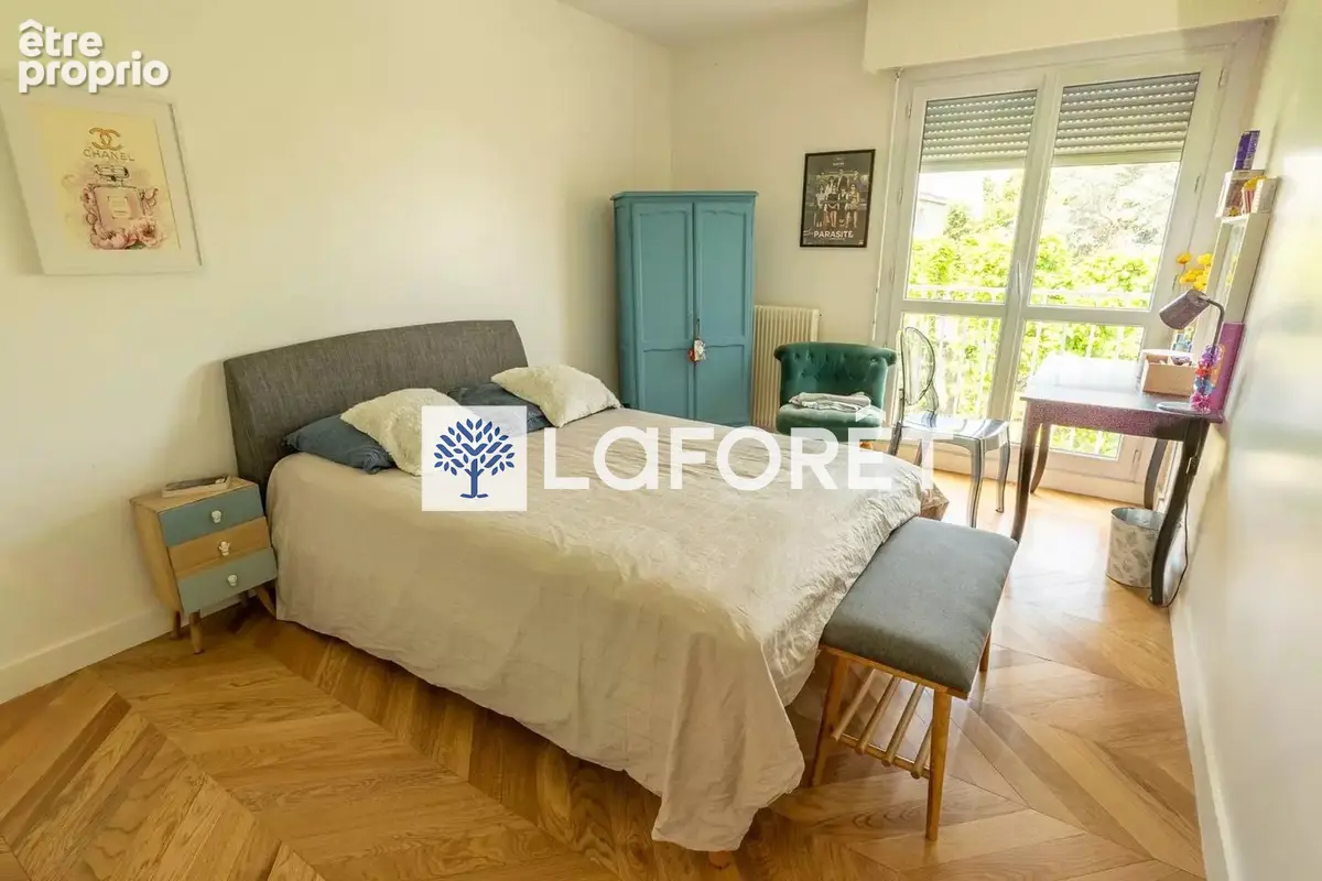 Appartement 5 pièces - 106 m² - Dernier étage avec ascenseur - photo 7