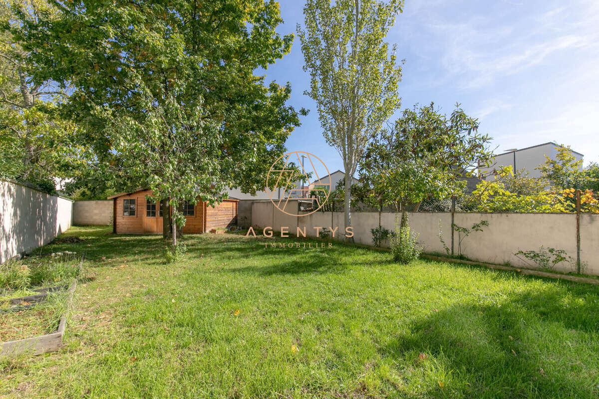 Maison à SAINT-MAUR-DES-FOSSES