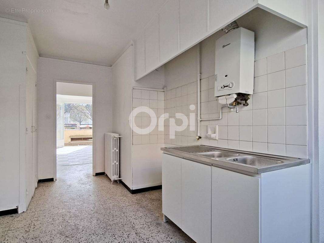 ALÈS – Appartement 4 pièces avec extérieur – 86 m² – Idéal retraités ou famille - photo 2