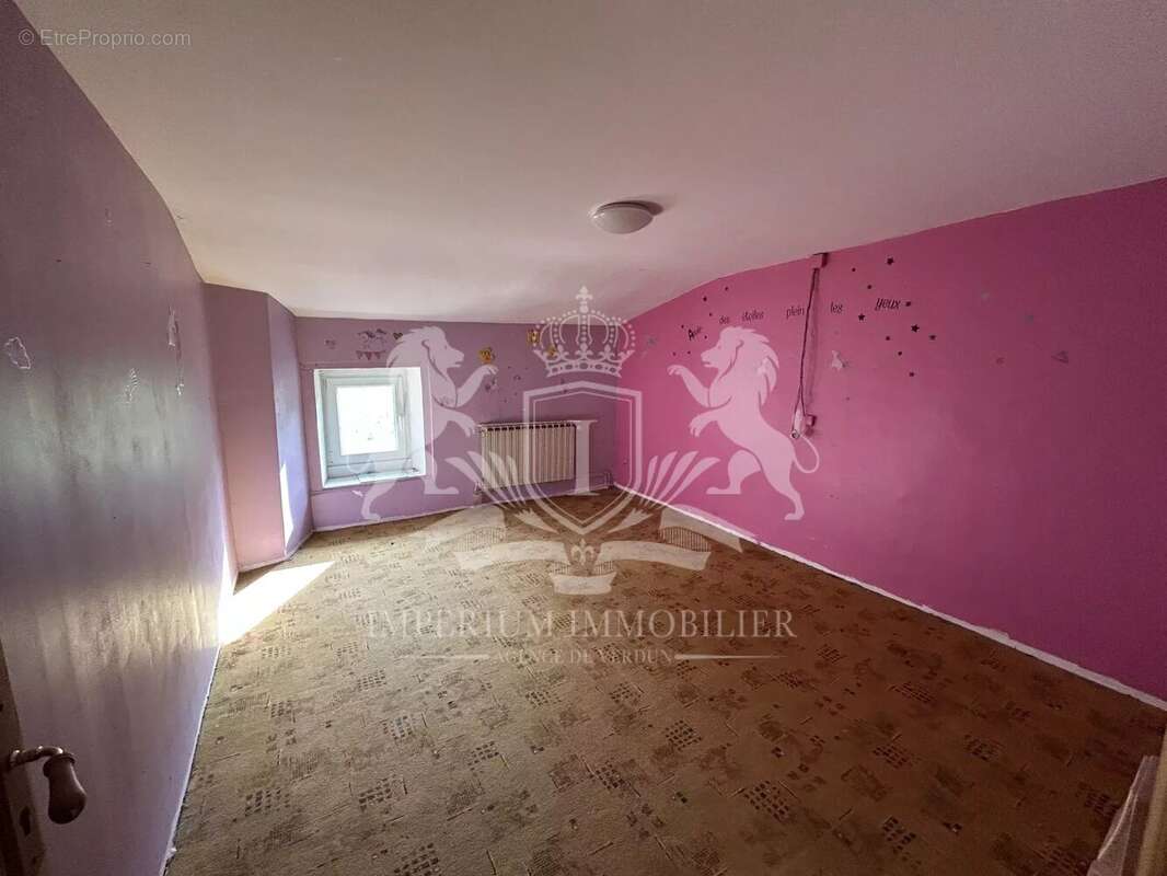 Maison à LINY-DEVANT-DUN