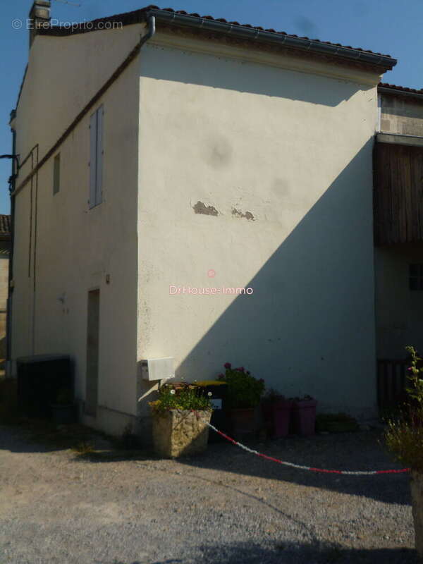 Maison à VAYRES