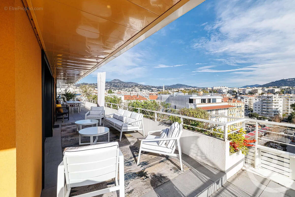Appartement à NICE