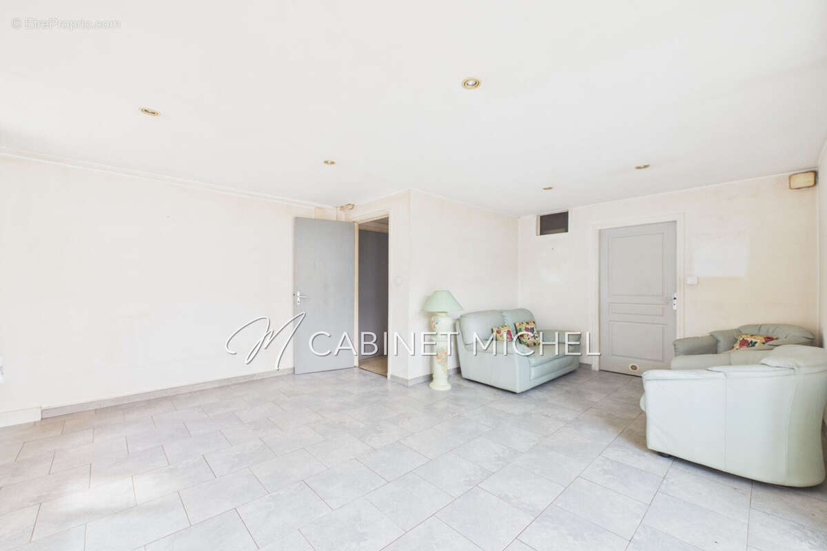 Maison 120 m² à Le Rouret  - photo 4