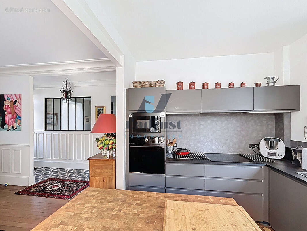 Maison à SAINT-PIERRE-LES-NEMOURS