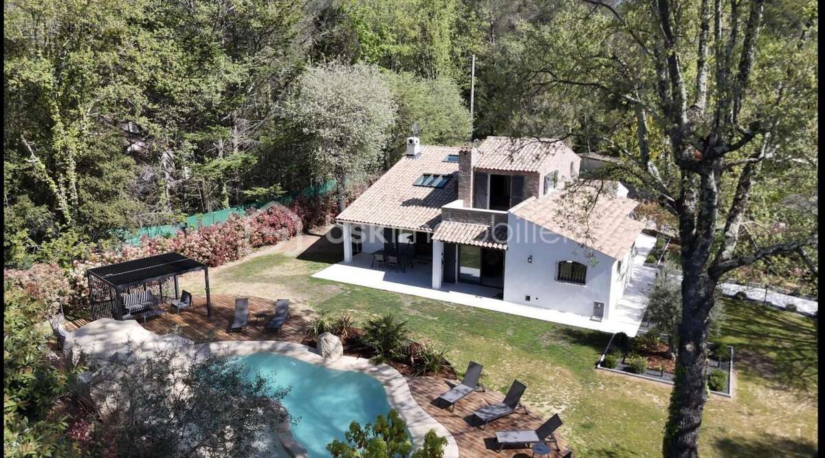 Roquefort-les-pins - superbe villa contemporaine au calme absol - photo 4