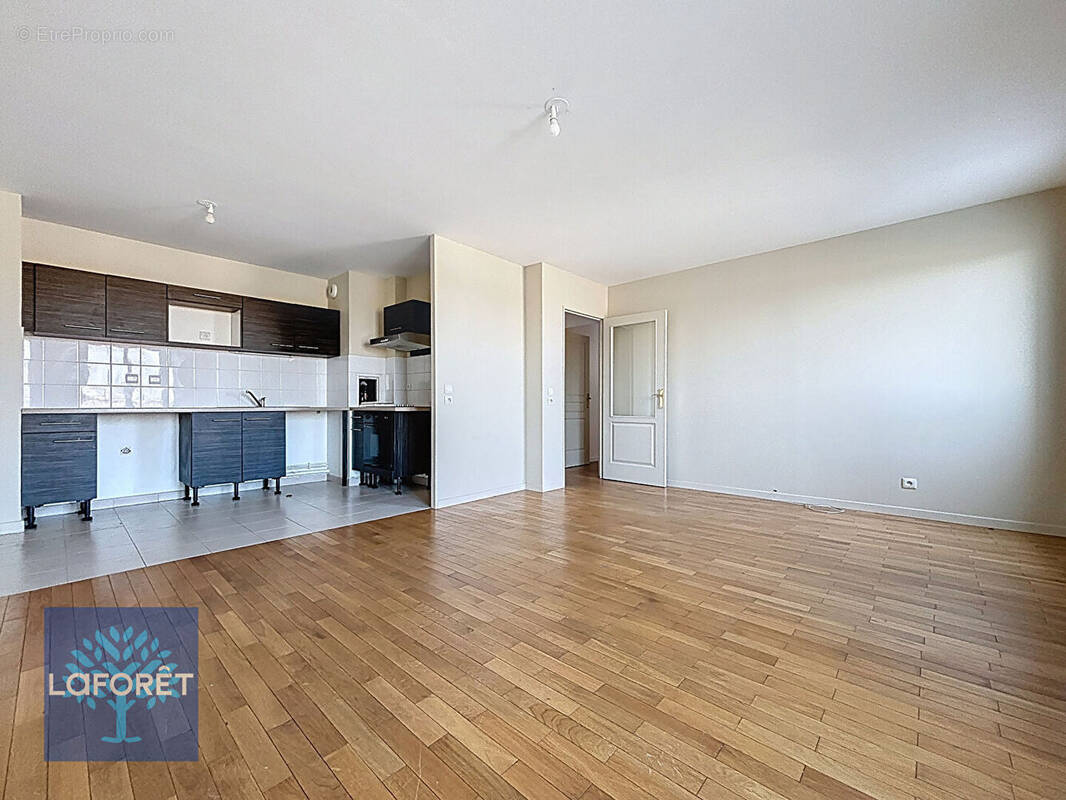 Appartement à CHENNEVIERES-SUR-MARNE