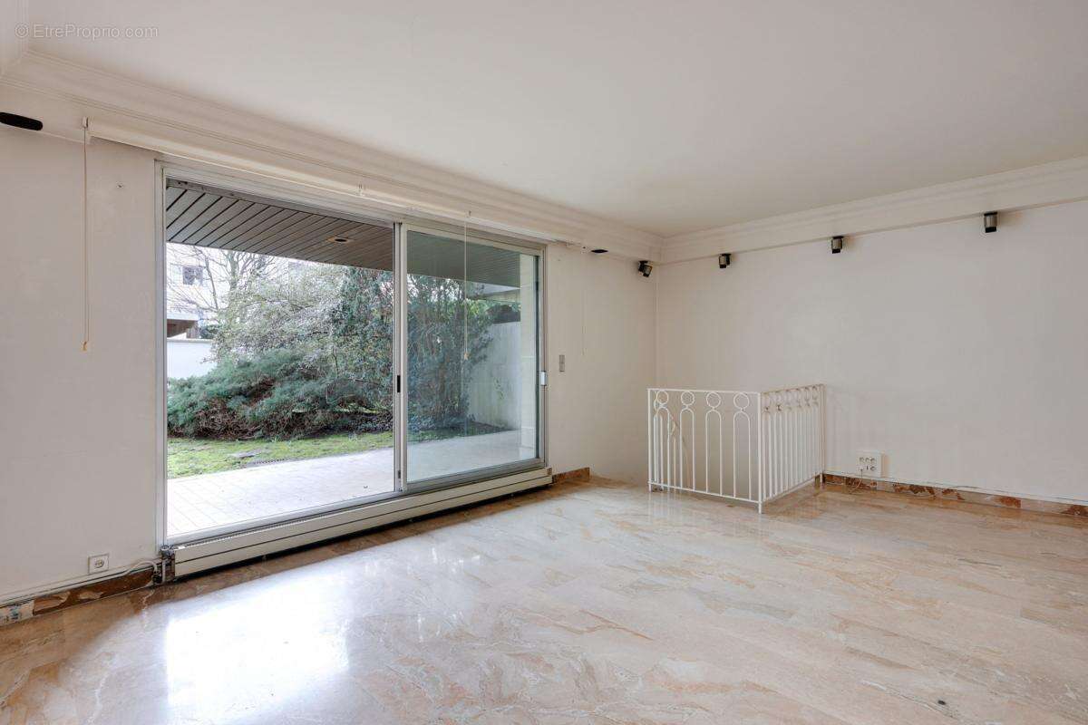 Appartement à FONTENAY-SOUS-BOIS