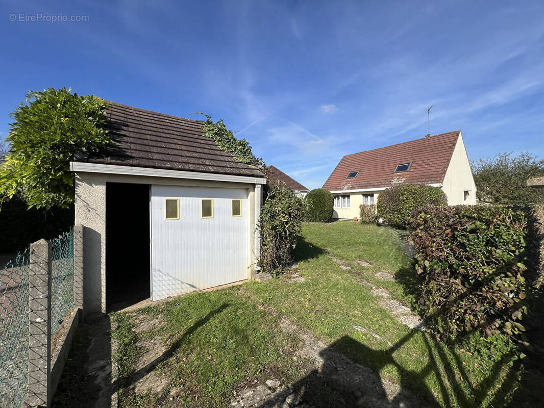 Maison à VILLERS-SOUS-SAINT-LEU