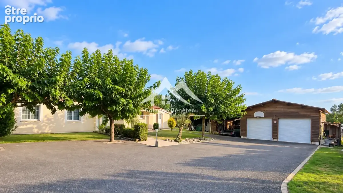 Villa familiale de plain pied avec piscine, dépendances et vaste espace de vie - photo 4