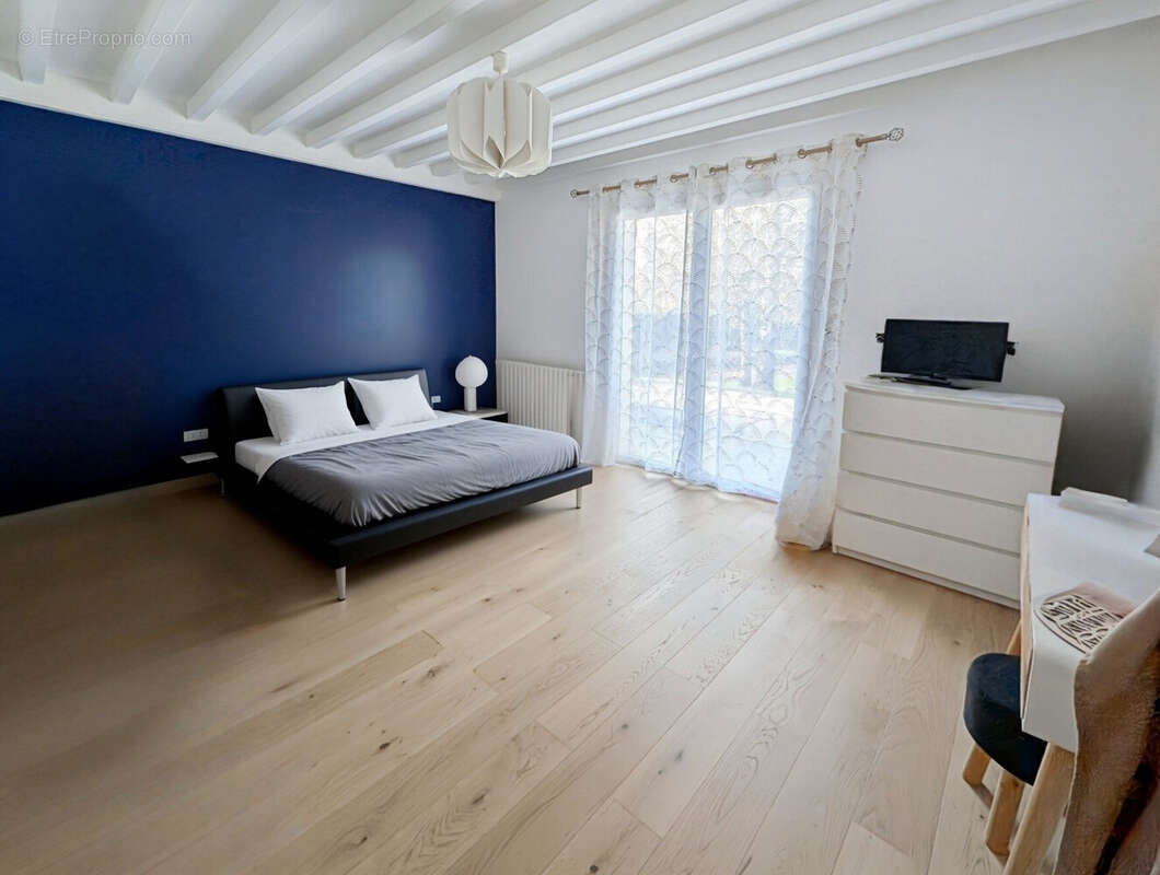 Maison 200 m² à Messimy-Sur-Saone  - photo 8