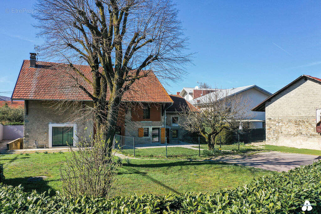Maison à ARTHAZ-PONT-NOTRE-DAME