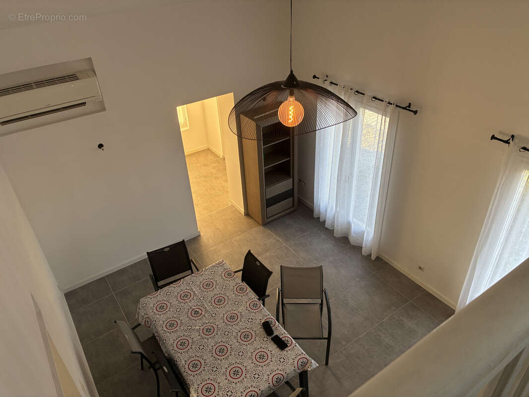 Maison à MOULIETS-ET-VILLEMARTIN