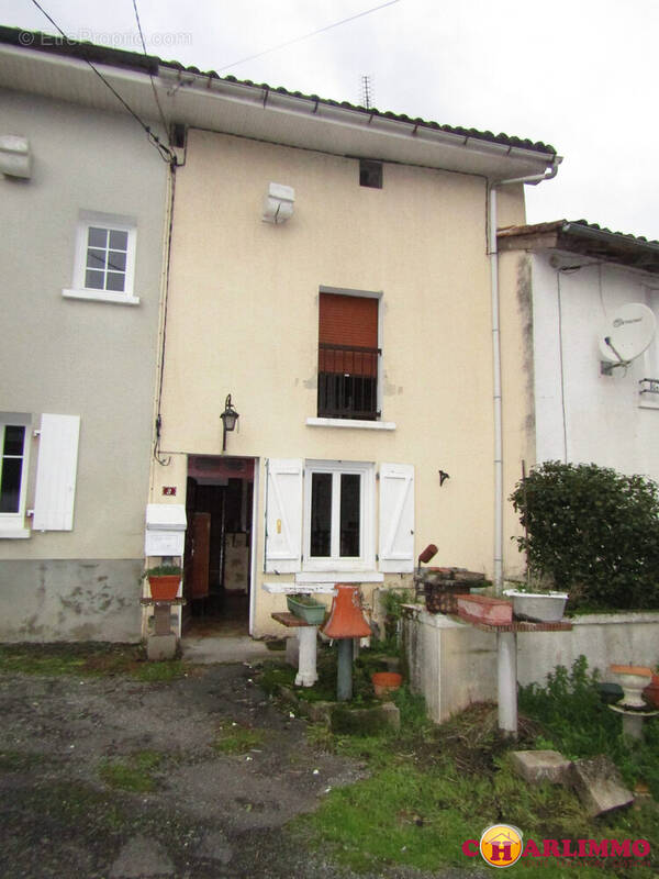 Maison à CHASSENON