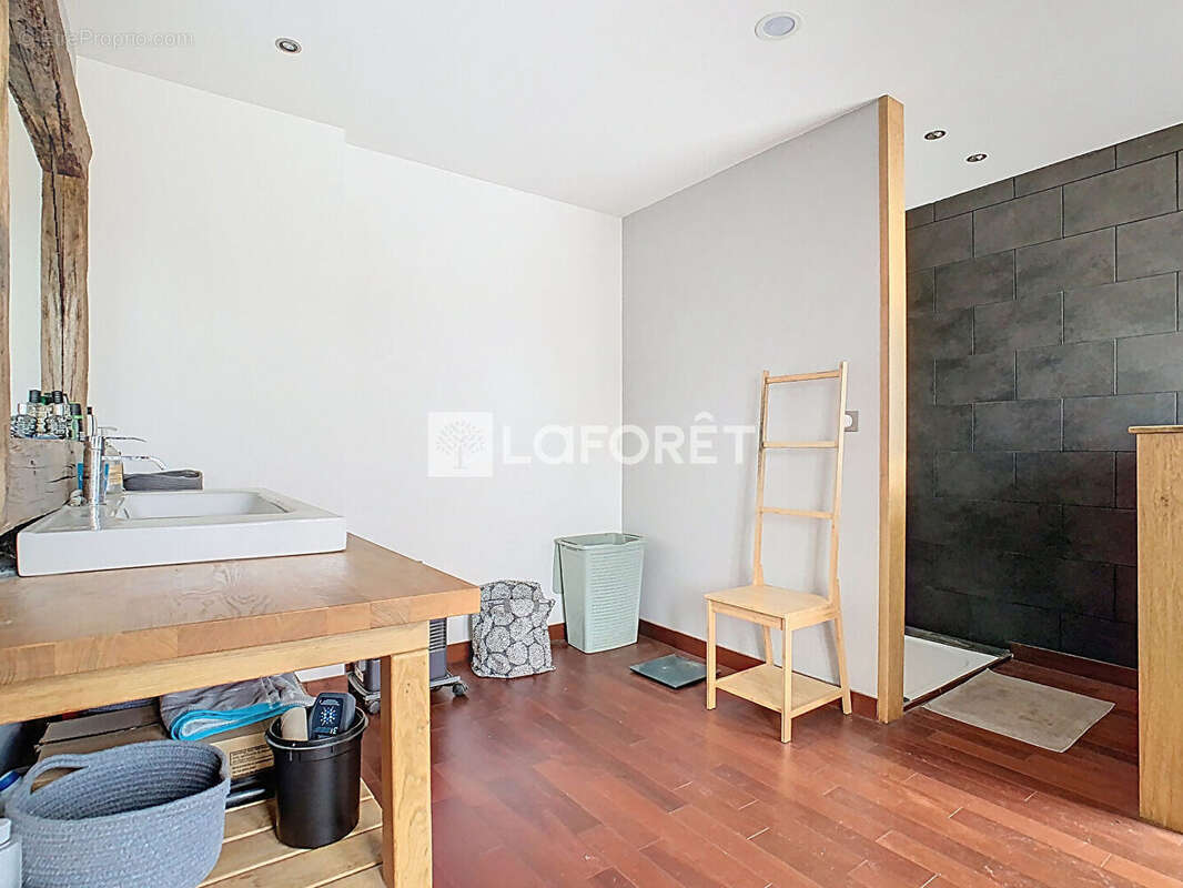 Maison à DOMMARTIN-SOUS-HANS