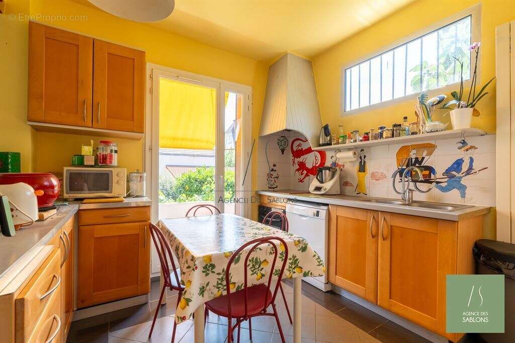 Maison 128 m² à Le Vesinet  - photo 8