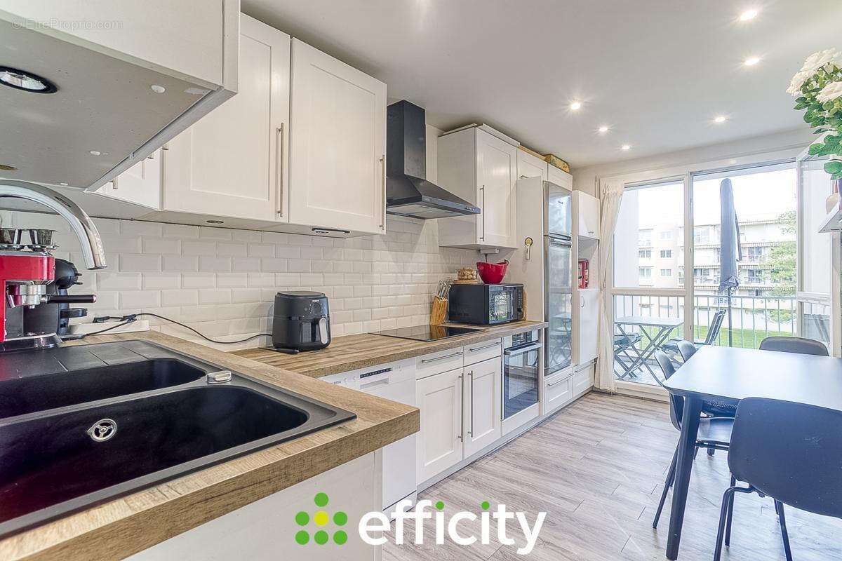 Appartement à SAINT-SYMPHORIEN-D'OZON