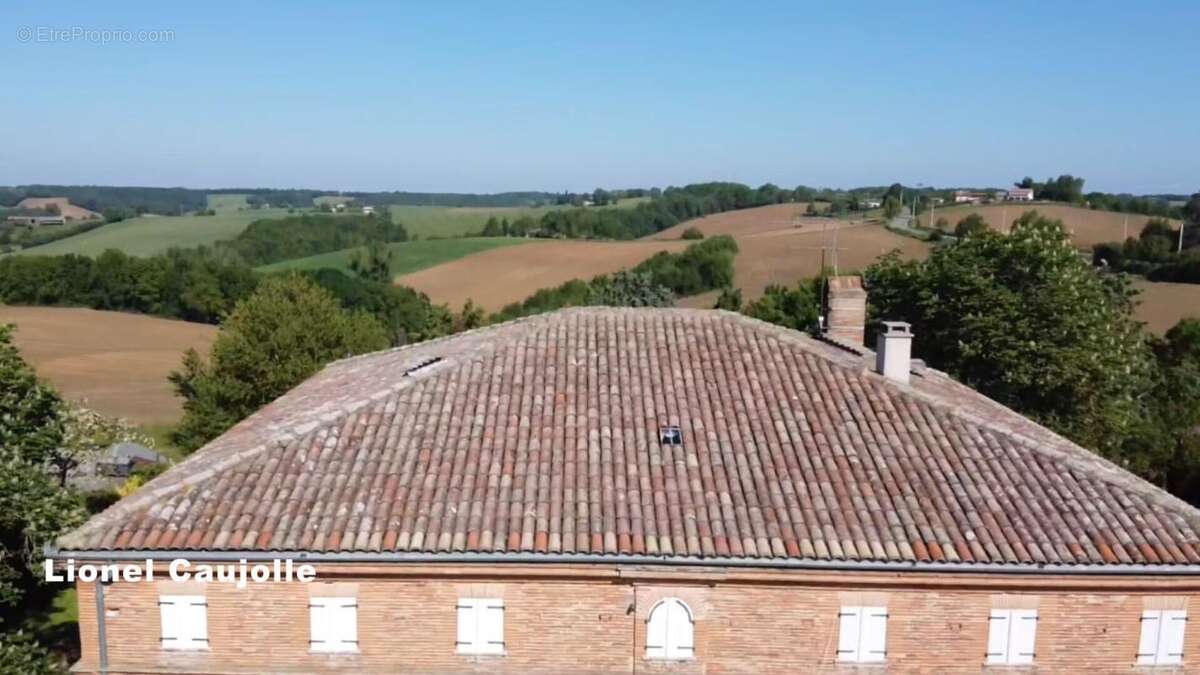 Maison de maître 295 m2 et dépendance à Rabastens - photo 14