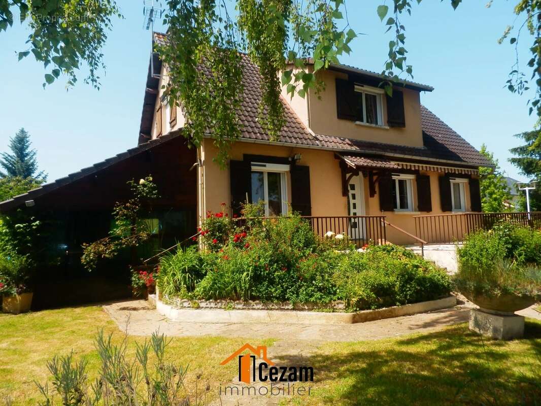 Maison à HEUDEBOUVILLE