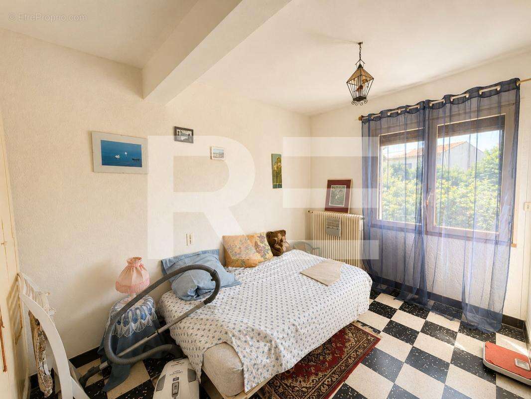 Maison à RODILHAN