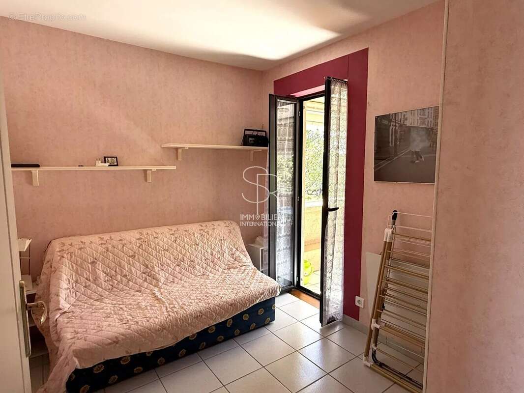Appartement à VILLENEUVE-LOUBET
