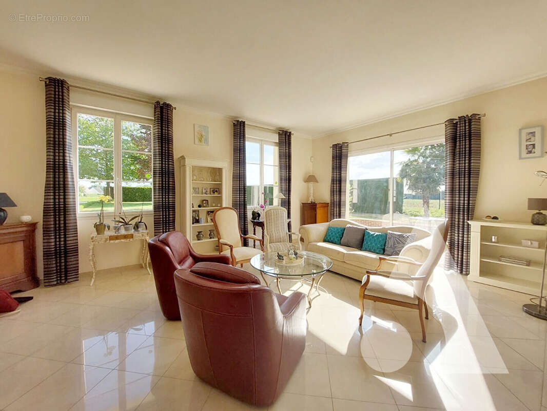 Maison à CREPY-EN-VALOIS