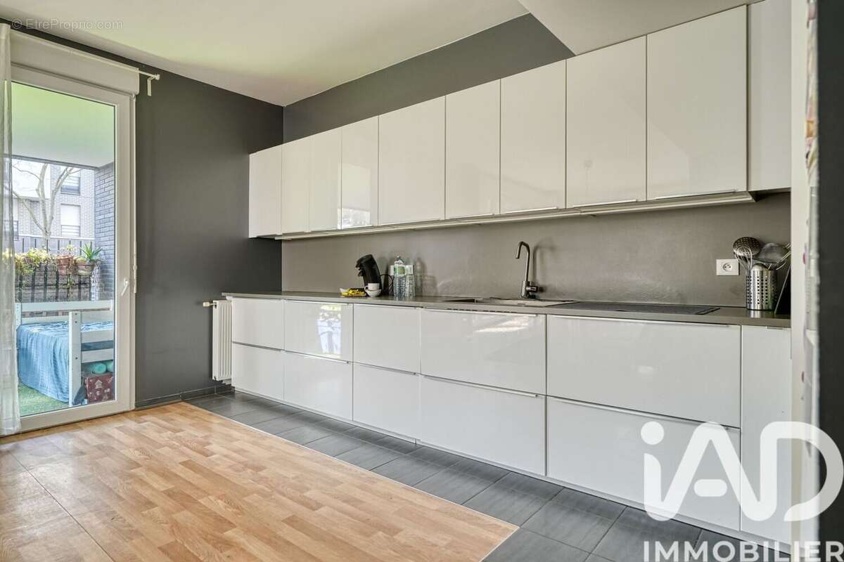 Photo 8 - Appartement à GENNEVILLIERS
