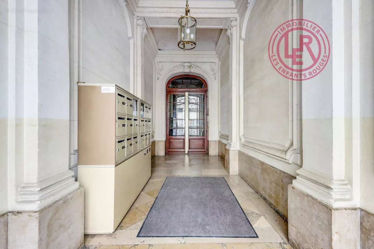 Appartement à PARIS-9E