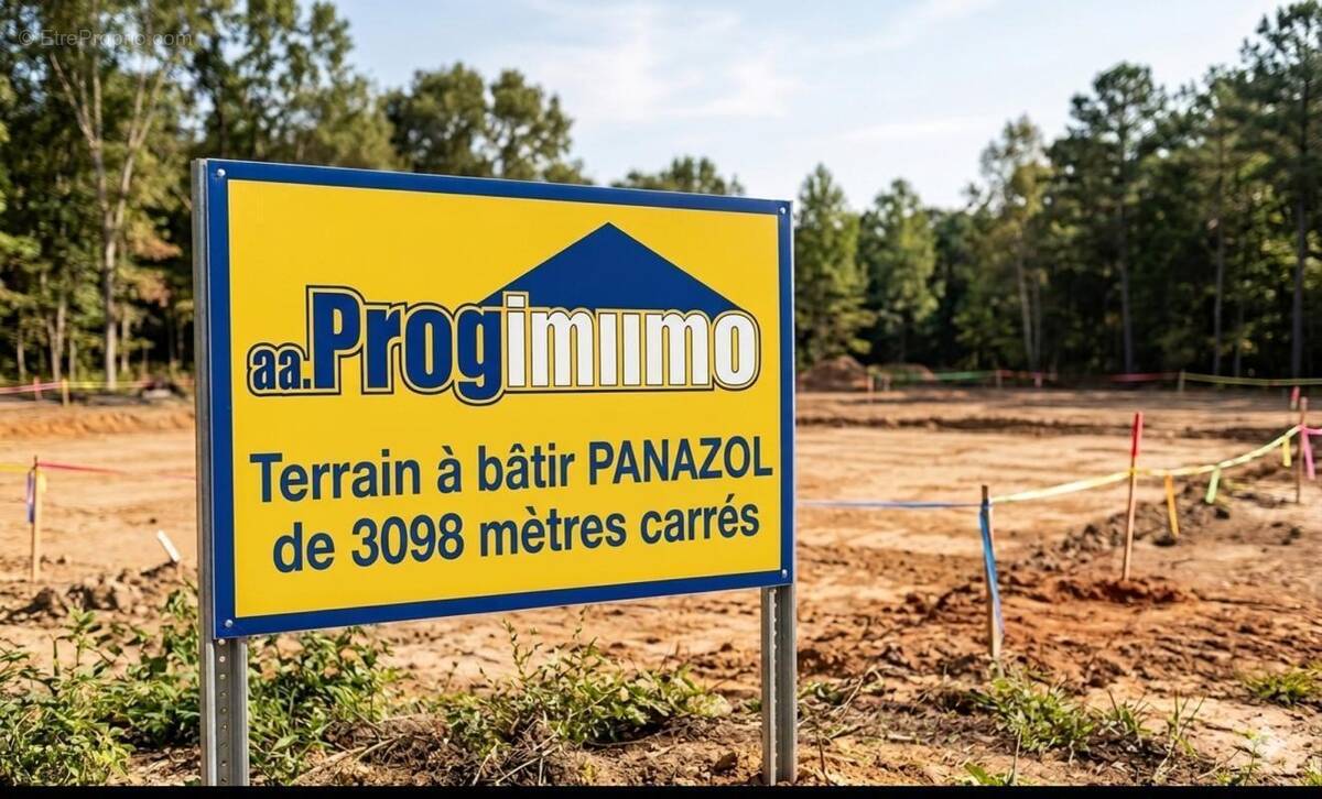 Terrain à PANAZOL