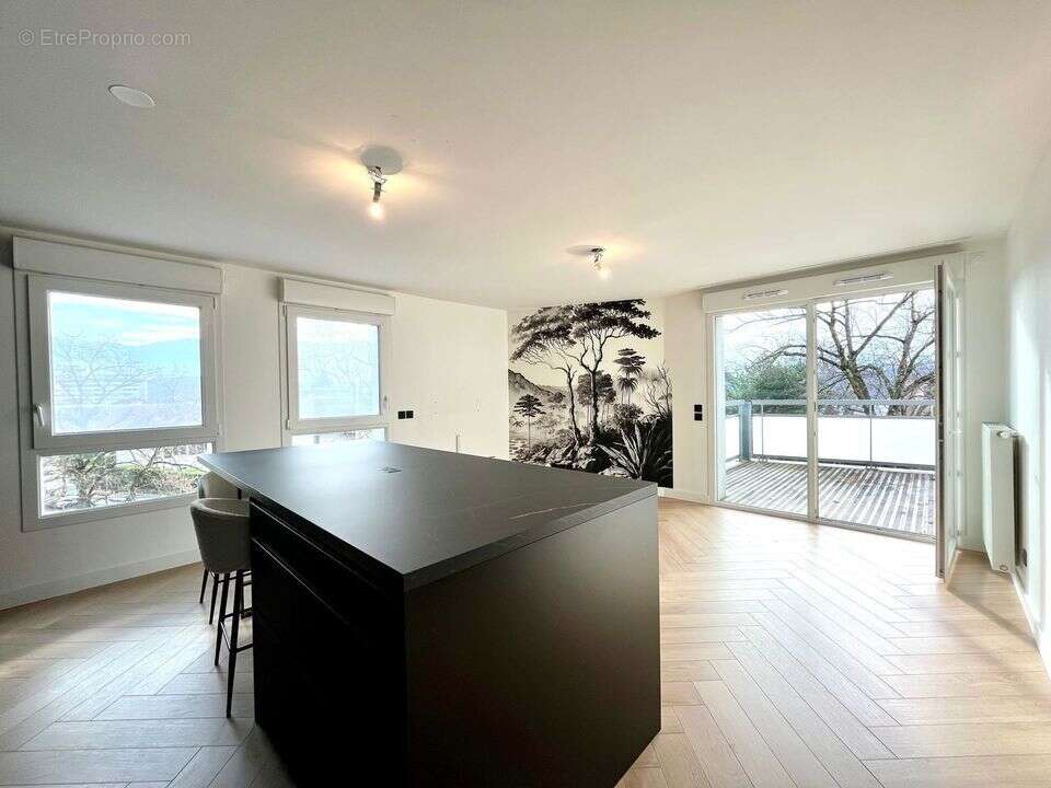 Appartement à SAINT-JULIEN-EN-GENEVOIS