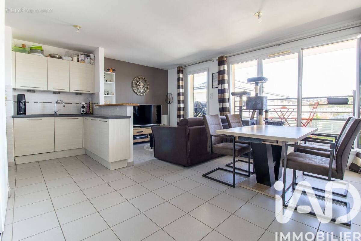 Photo 1 - Appartement à CORBEIL-ESSONNES
