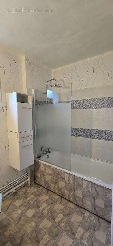 Maison à vendre 5 pièces CONDAT SUR VIENNE (87) - photo 7