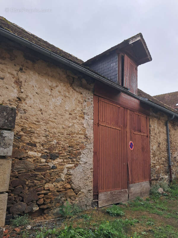 Maison à LUBERSAC