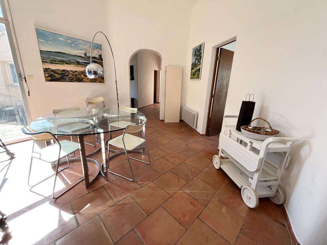 Magnifique propriété sur Aups - 293m² - photo 6